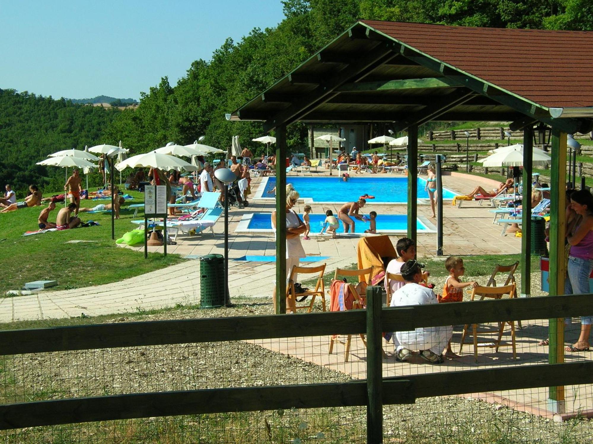 Agriturismo Orsaiola Урбания Экстерьер фото
