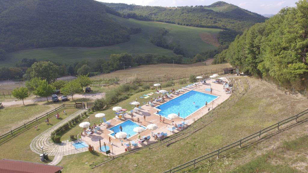 Agriturismo Orsaiola Урбания Экстерьер фото