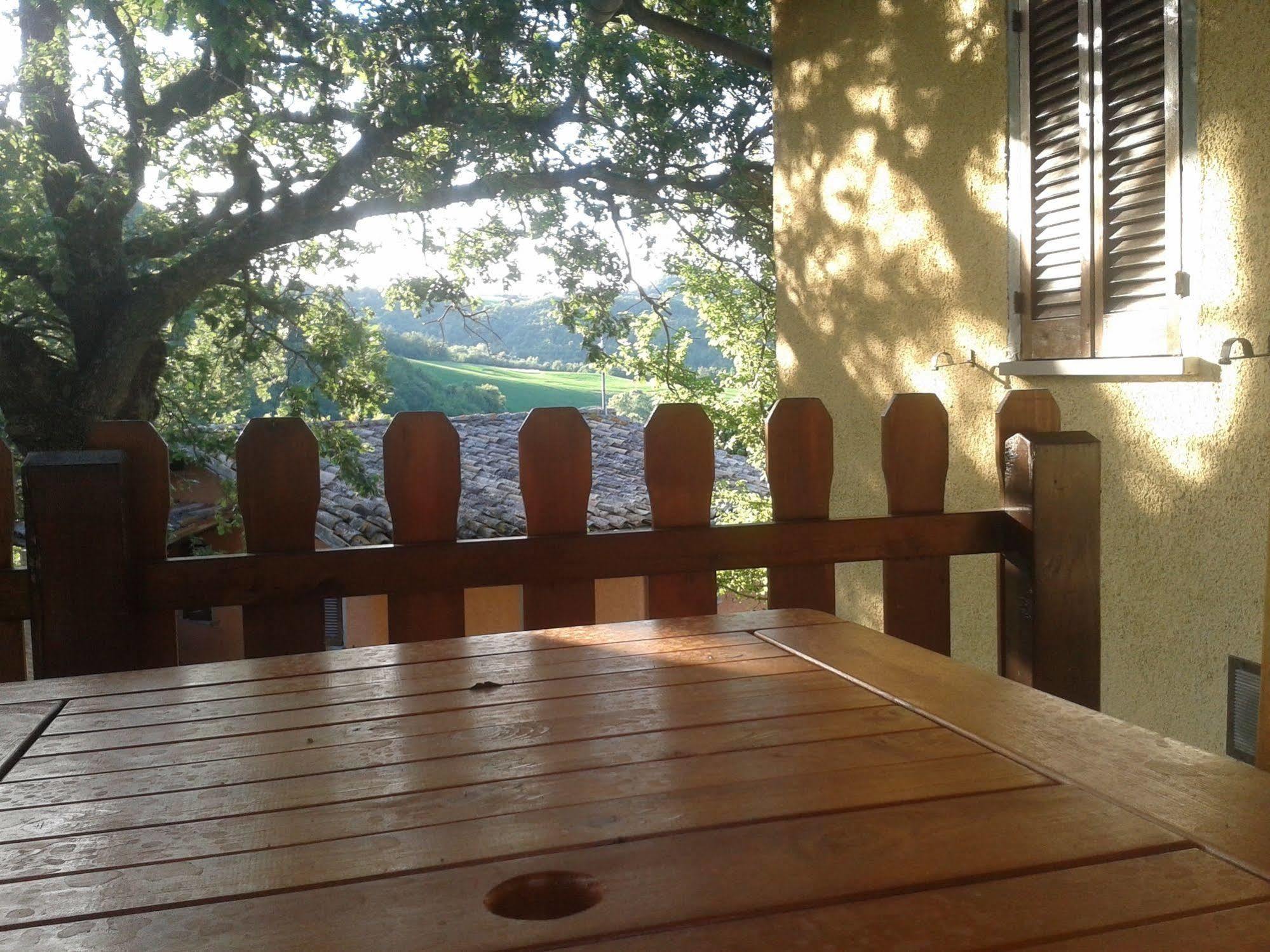Agriturismo Orsaiola Урбания Экстерьер фото