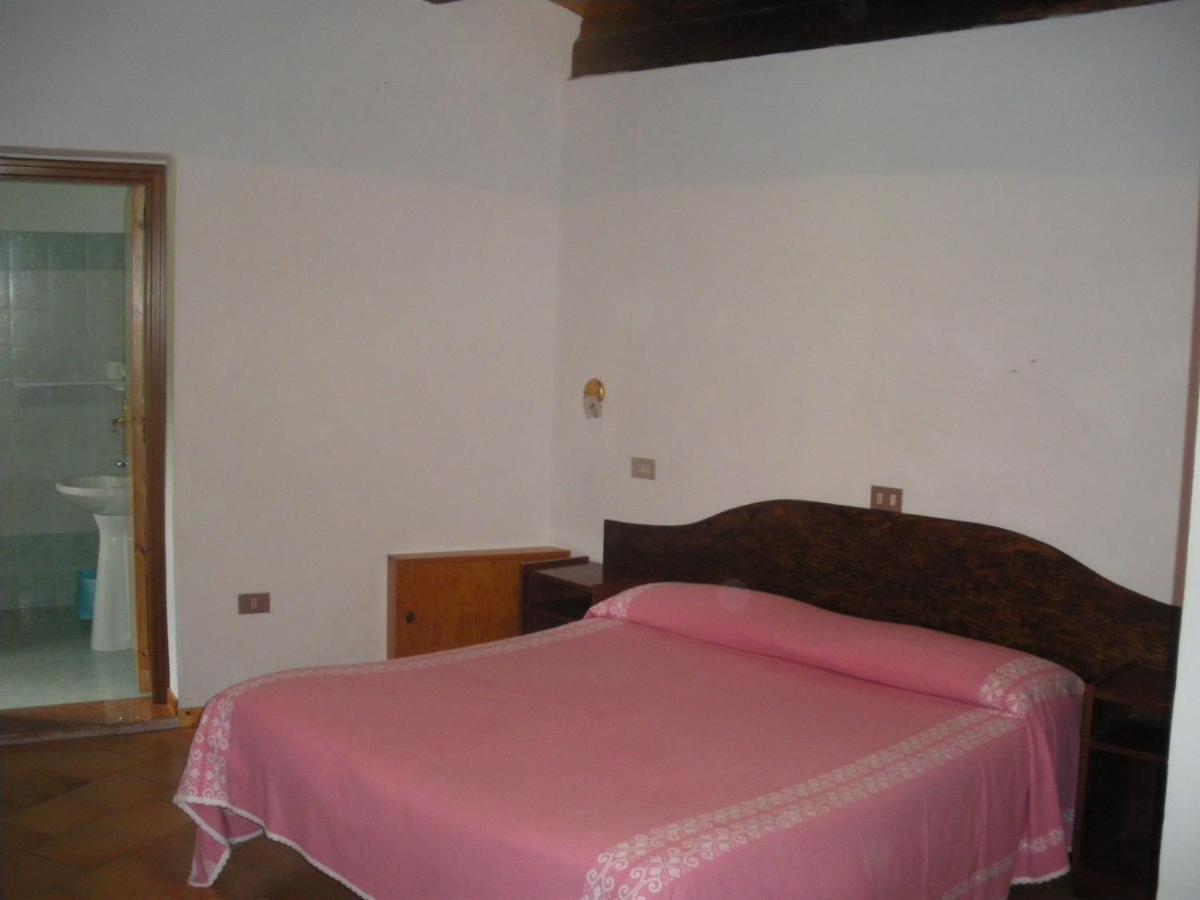 Agriturismo Orsaiola Урбания Экстерьер фото